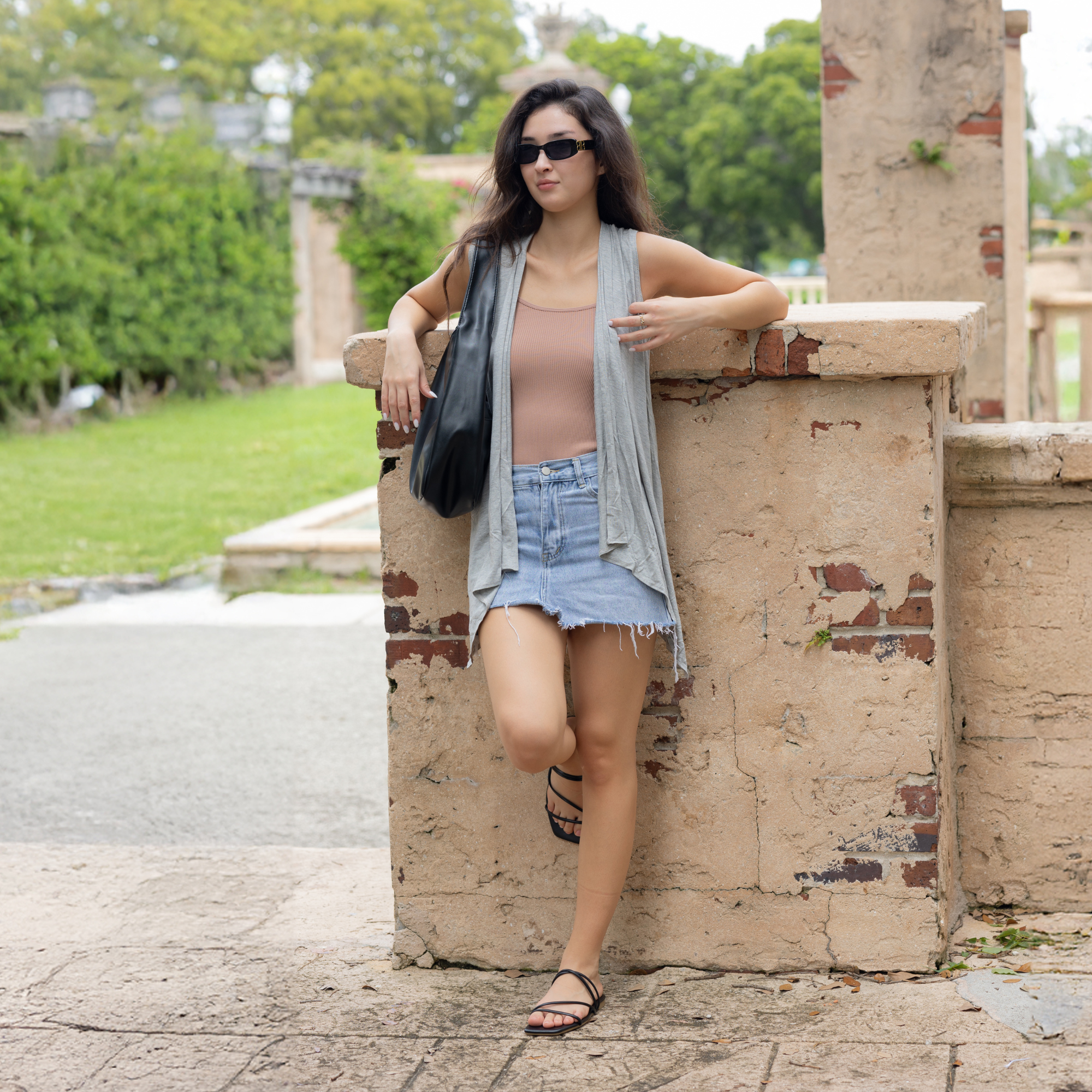 Sleeveless Cardigan – Open Front Lightweight