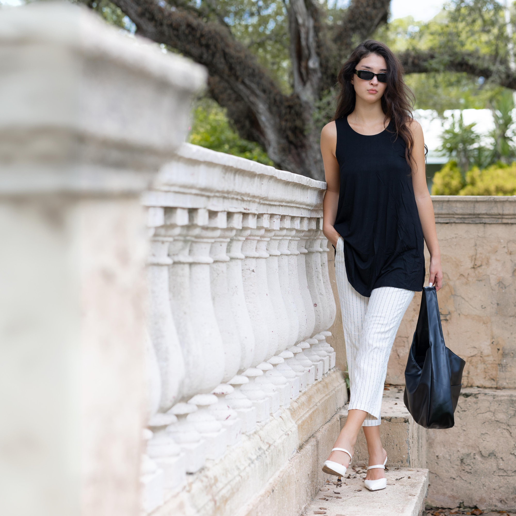 Sleeveless Tunic Top – Long Loose Fit Tank Blouse for Casual Wear