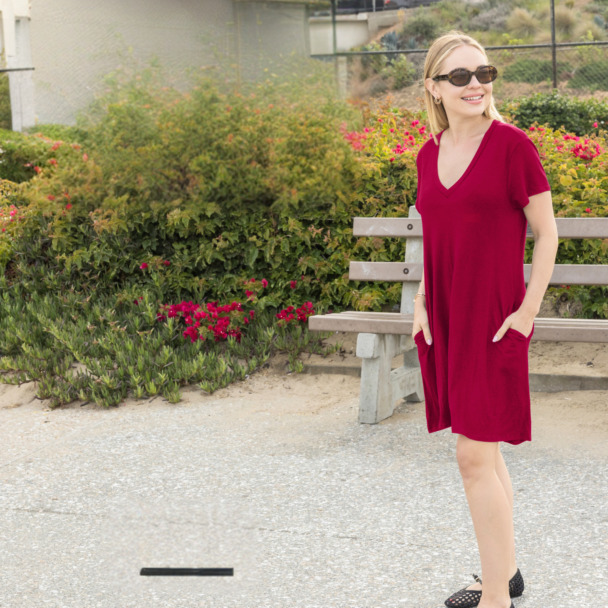 V-Neck T-Shirt Dress – Casual Short Sleeve A-Line Swing Tunic with Pockets